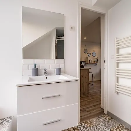 Apartment Proche Commodites Et ! Montevrain